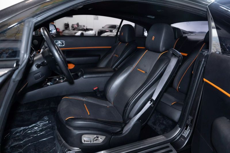 https://imagesdl.dealercenter.net/800/600/202505-0efc6d200db34e3a87fd94c1aadef3fe.jpg