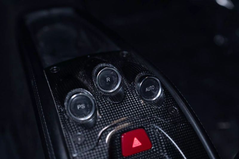 https://imagesdl.dealercenter.net/800/600/202505-0f583b3153d54ff78d13f97177131237.jpg