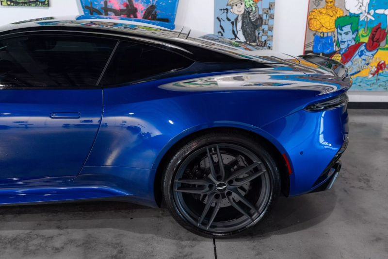 https://imagesdl.dealercenter.net/800/600/202505-13a418200c7943579a883d261fccdbcb.jpg