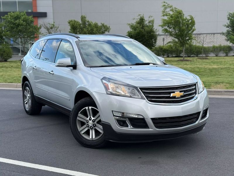 2017 Chevrolet Traverse LT