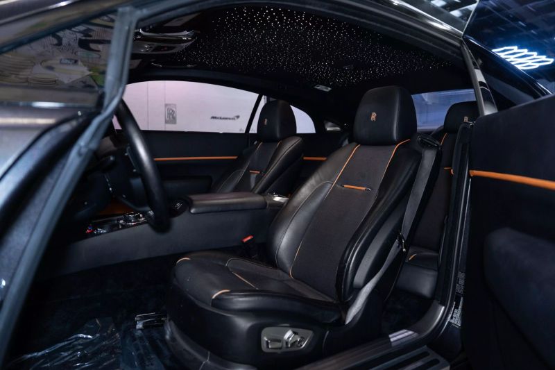 https://imagesdl.dealercenter.net/800/600/202505-2bb0828d1b99479d84f209f412973df1.jpg