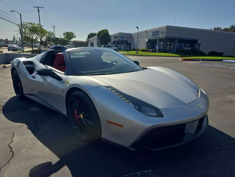 https://imagesdl.dealercenter.net/800/600/202505-3040ec3d26dc4308854a74d10d6efd56.jpg