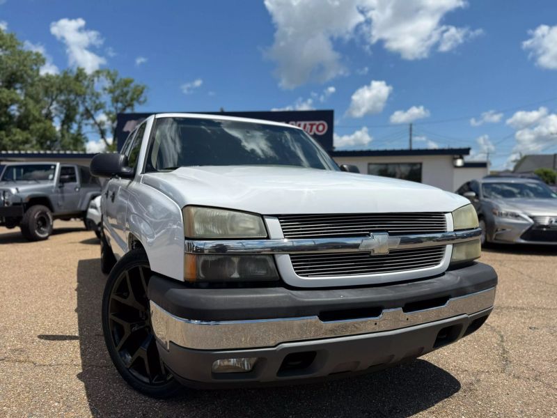 2005 Chevrolet Silverado 1500 LS