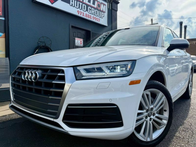 2018 Audi Q5 2.0T quattro Premium Plus