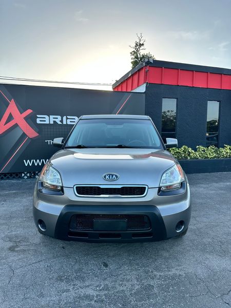 2011 Kia Soul +