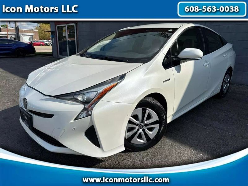 2018 Toyota Prius Three Touring