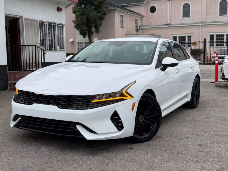2022 Kia K5 LX