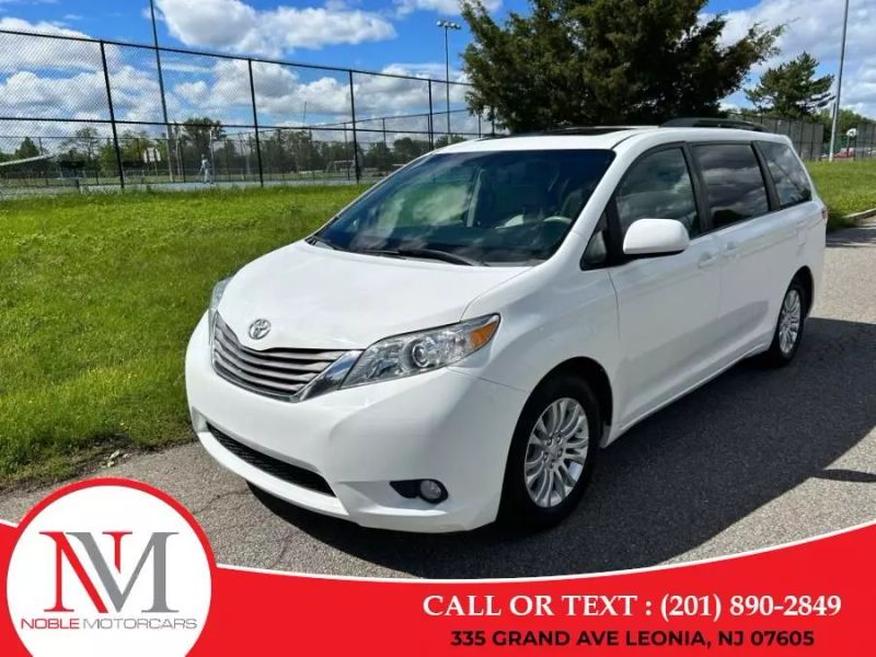 2013 Toyota Sienna XLE