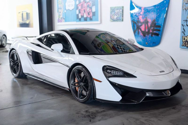 https://imagesdl.dealercenter.net/800/600/202505-4b80dc7882f545a79af4e63c94ea77dc.jpg