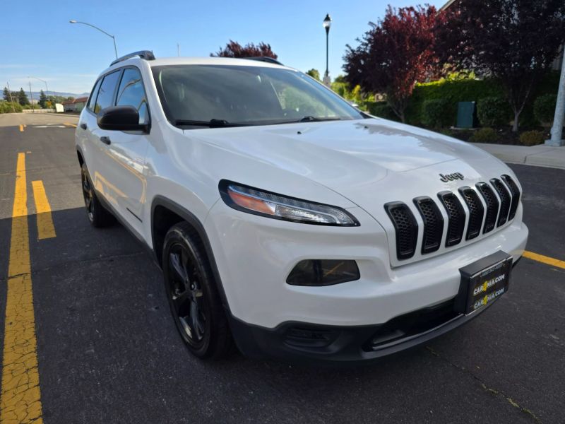2017 Jeep Cherokee Sport Altitude