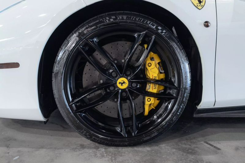 https://imagesdl.dealercenter.net/800/600/202505-50e757bdddf34ea5abb5a908d8909b3d.jpg