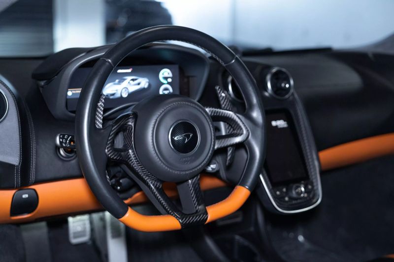 https://imagesdl.dealercenter.net/800/600/202505-6936e22d81ec4aedacbbbb2ab8ce68e7.jpg