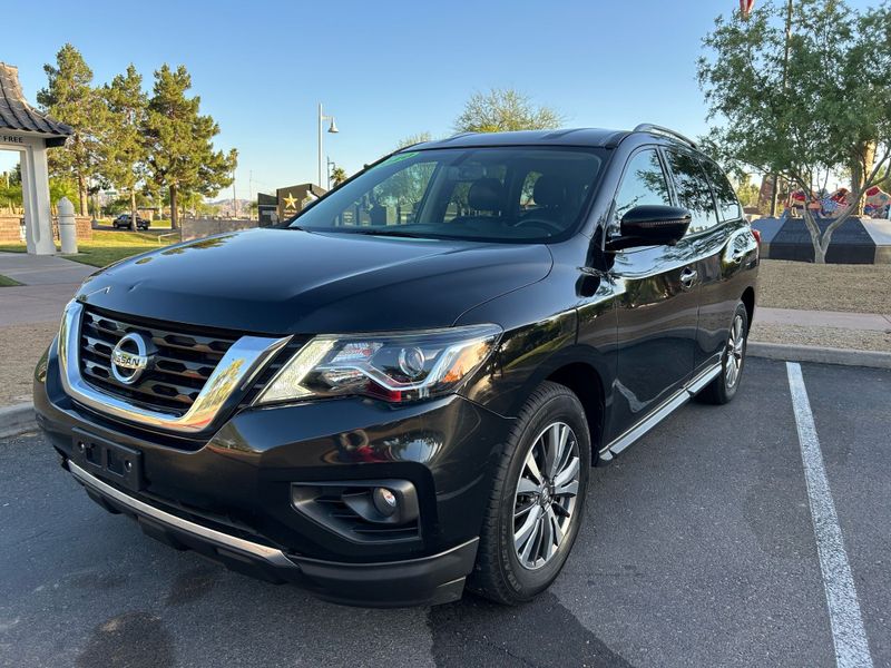 2020 Nissan Pathfinder SL