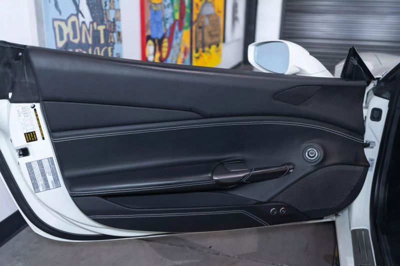 https://imagesdl.dealercenter.net/800/600/202505-72c1c07080b4444b8d8269c8c986a2a8.jpg