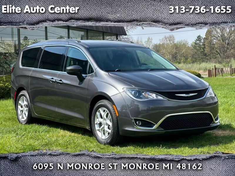 2017 Chrysler Pacifica Touring Plus