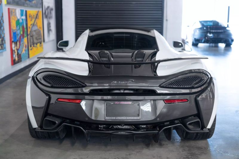 https://imagesdl.dealercenter.net/800/600/202505-75142f52d7944e3eac46294b150c2b7a.jpg
