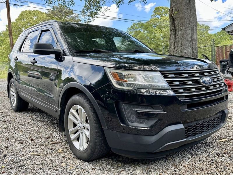 2017 Ford Explorer Base