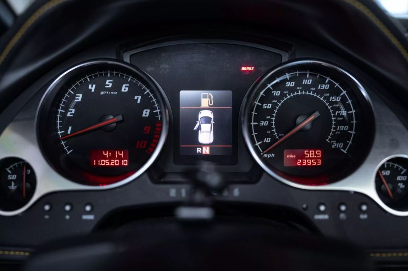 https://imagesdl.dealercenter.net/800/600/202505-9403a78e46b54687ab0e319def3f5e14.jpg