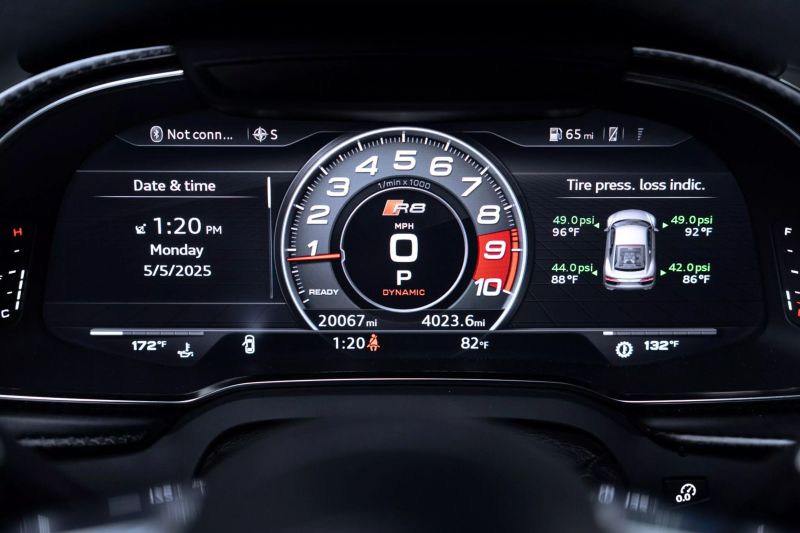 https://imagesdl.dealercenter.net/800/600/202505-9996cb9c9f7d44bdb46029765beab98e.jpg