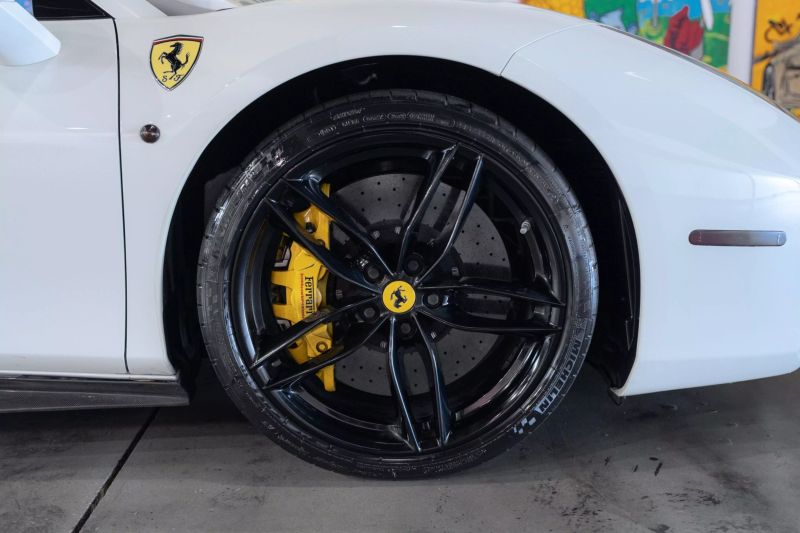 https://imagesdl.dealercenter.net/800/600/202505-a03e2ceb405649c6b7b3d1831a3c3951.jpg