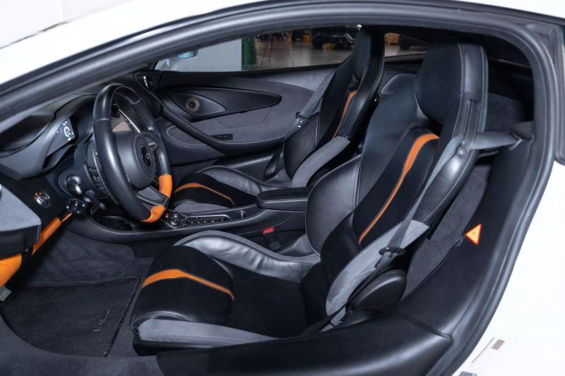 https://imagesdl.dealercenter.net/800/600/202505-a35619619d9f4e2faaf2d3a8dc57de9c.jpg