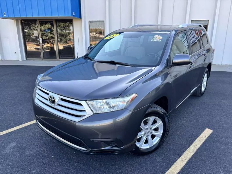 2012 Toyota Highlander SE