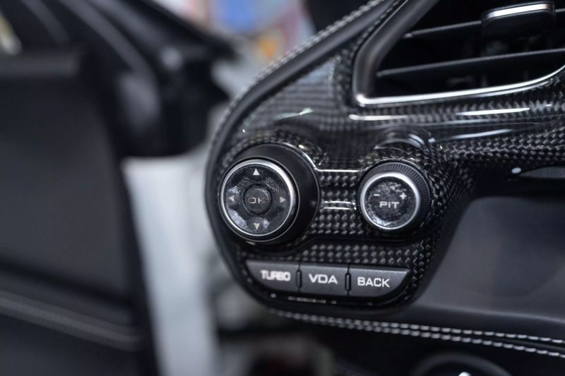 https://imagesdl.dealercenter.net/800/600/202505-b8372f51036d454aae2e2f1094dcef7f.jpg