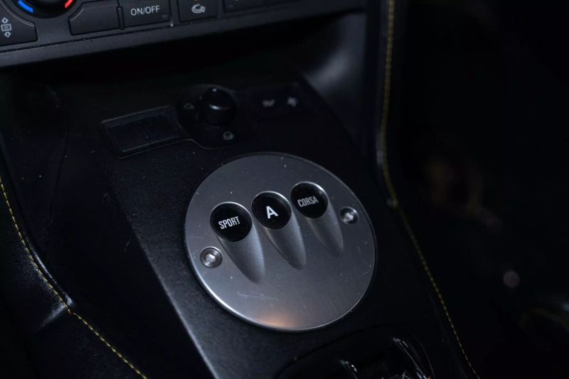 https://imagesdl.dealercenter.net/800/600/202505-bfb699adcef345368c7e4f7157398f78.jpg