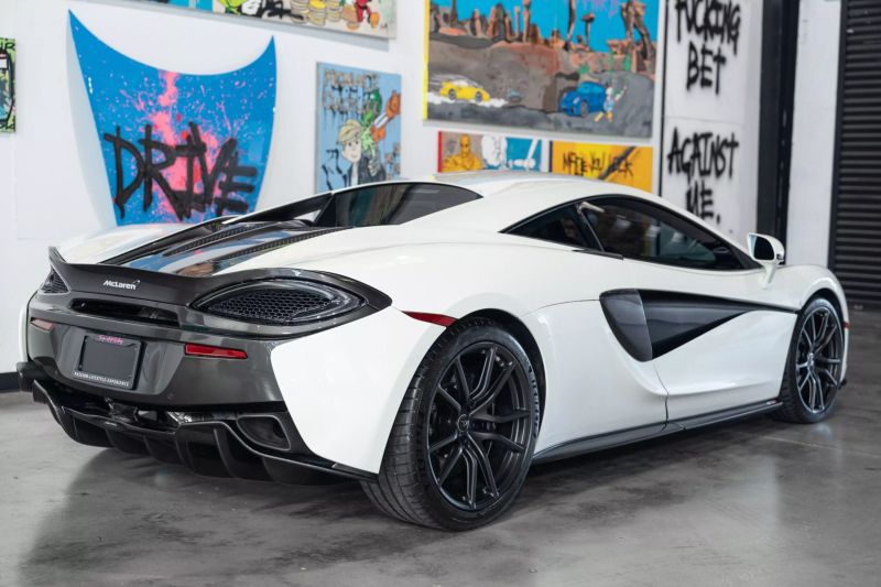 https://imagesdl.dealercenter.net/800/600/202505-c9ac48f20f5b439aa691260f371152bd.jpg