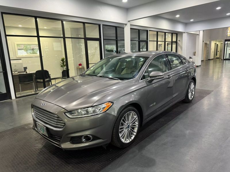 2014 Ford Fusion Hybrid SE