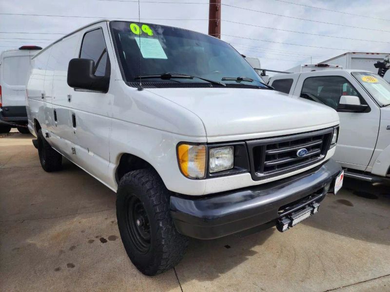 2004 Ford E-Series E-350 SD