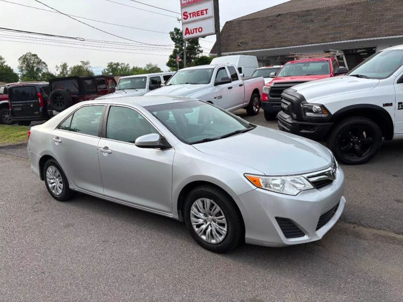 2013 Toyota Camry LE