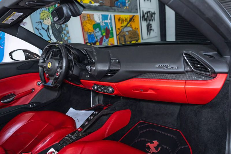 https://imagesdl.dealercenter.net/800/600/202505-d0e512e9b5ab44f3aeabfdf4bff934d7.jpg