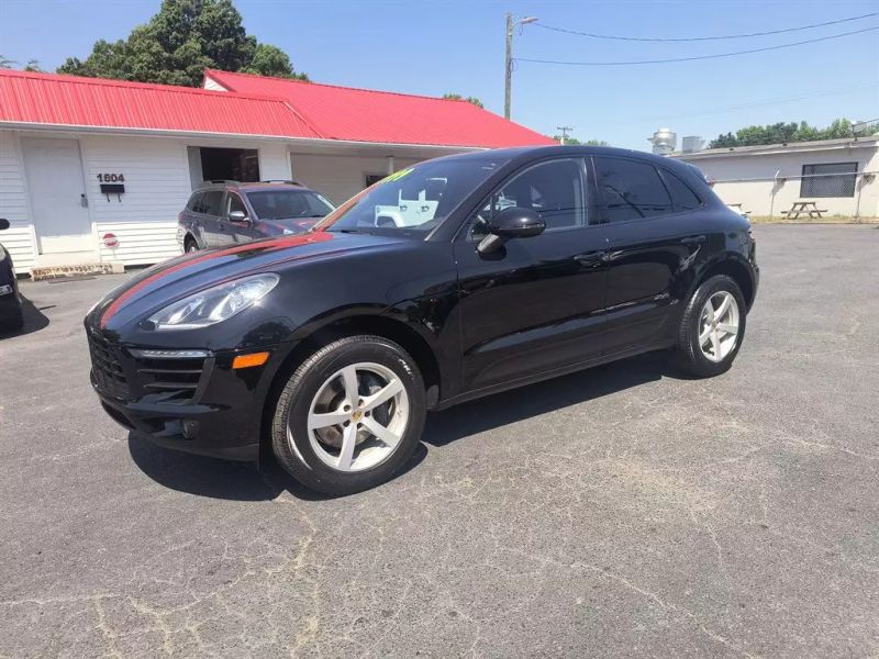 2018 Porsche Macan Base