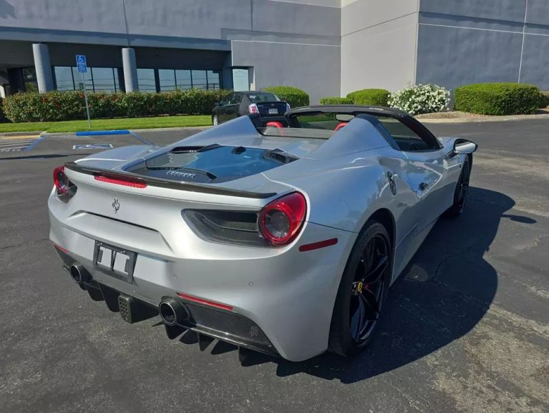 https://imagesdl.dealercenter.net/800/600/202505-df7945467bfa4367b70a4d968c4ce5c5.jpg