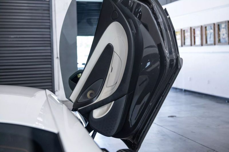 https://imagesdl.dealercenter.net/800/600/202505-e365781daeec4c43978eb591699d4361.jpg