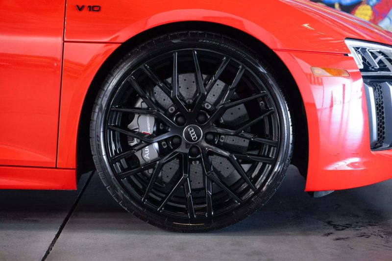 https://imagesdl.dealercenter.net/800/600/202505-e3ff590d894948328368ab63b4f8cb61.jpg