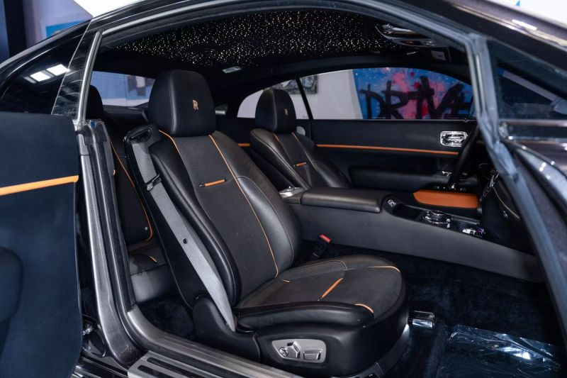 https://imagesdl.dealercenter.net/800/600/202505-e7fb687a3fdf4885ab74e971b5d0d518.jpg