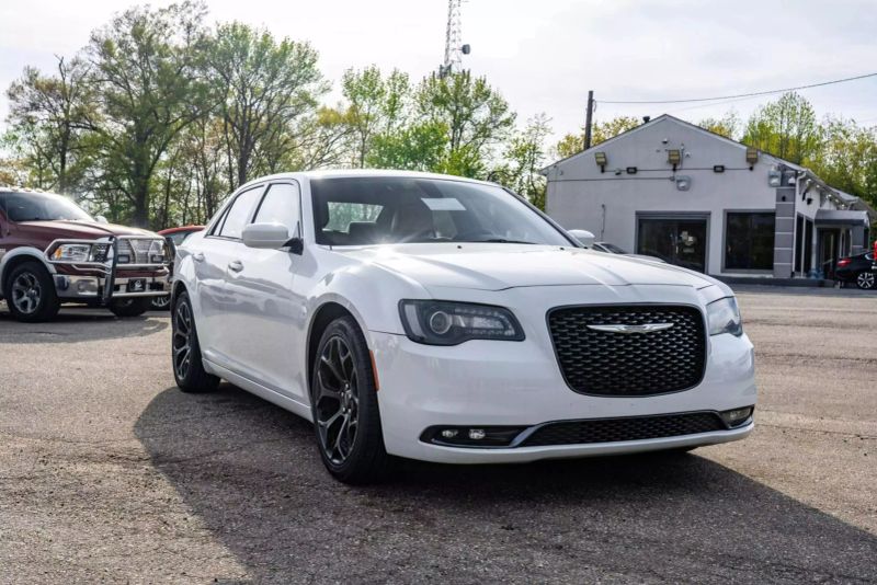 2019 Chrysler 300 S