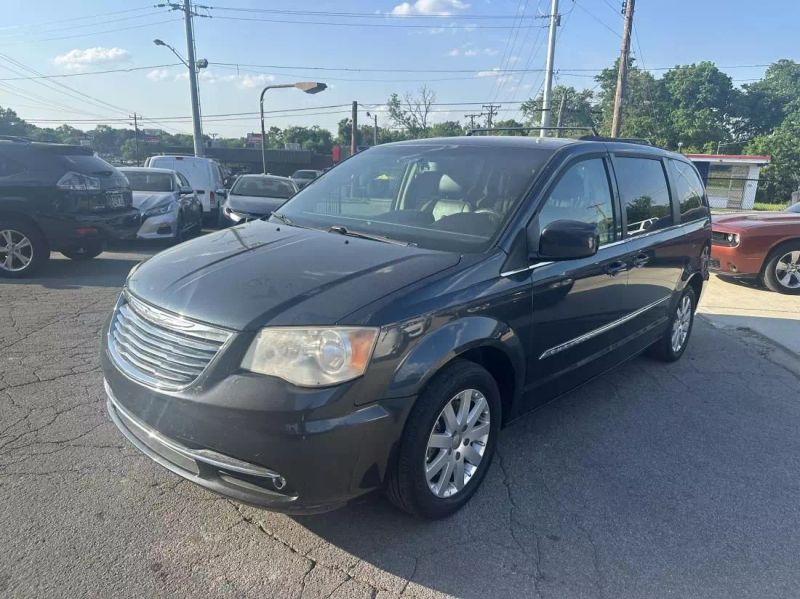 2014 Chrysler Town and Country Touring
