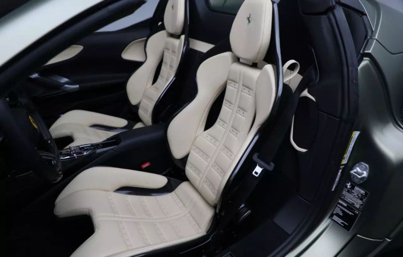 https://imagesdl.dealercenter.net/800/600/202505-f1921783415d435caae6dfb113574caf.jpg