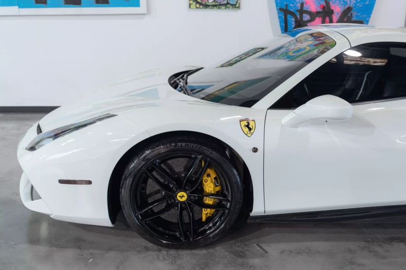 https://imagesdl.dealercenter.net/800/600/202505-fbff6cbe886740e79365bf16c8a38450.jpg
