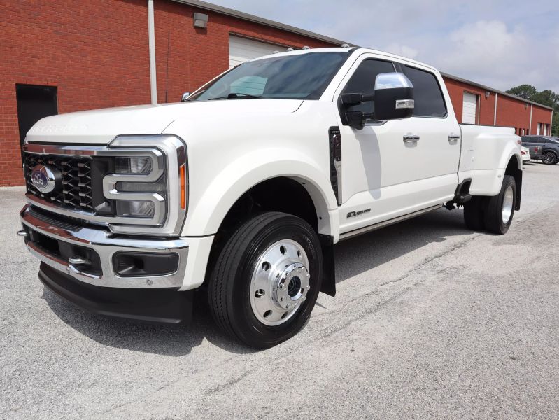 2023 Ford F-450 Super Duty Lariat