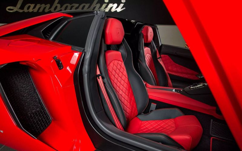 https://imagesdl.dealercenter.net/800/600/202506-019718f3e16c45a6b70f41fb594b3095.jpg