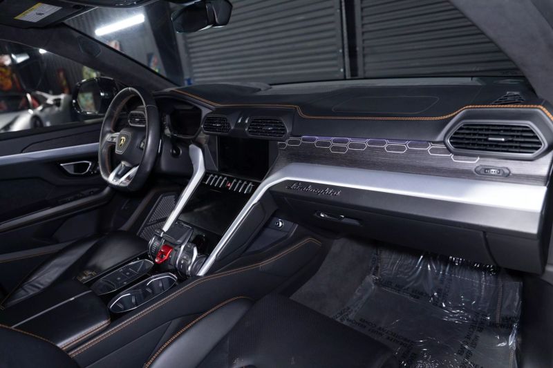 https://imagesdl.dealercenter.net/800/600/202506-077fa8083a834360862d0f5bfab833c2.jpg