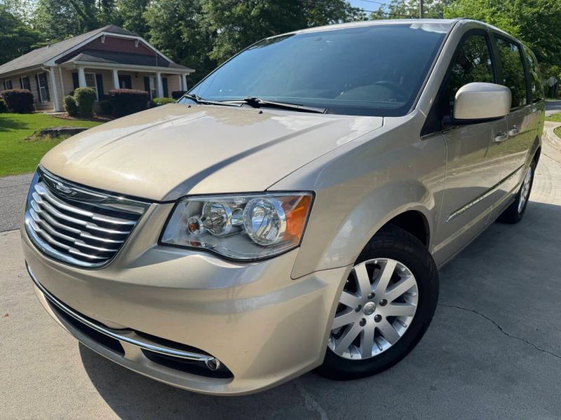 2016 Chrysler Town and Country Touring