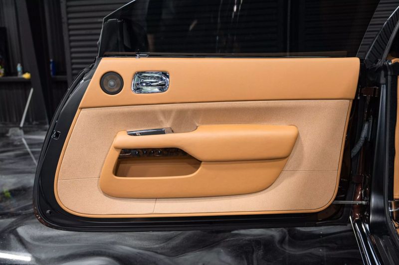https://imagesdl.dealercenter.net/800/600/202506-0b226586975f446d96a054cc4194f49c.jpg