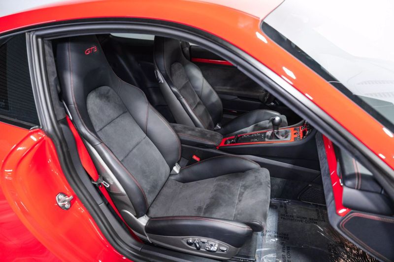 https://imagesdl.dealercenter.net/800/600/202506-0d0d9e4086cd439f901fcf309e04f6f3.jpg
