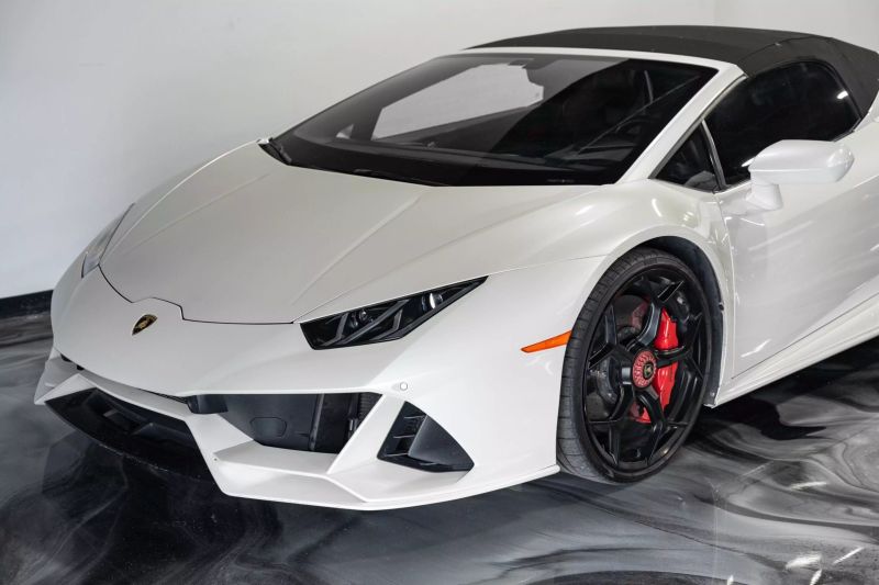 https://imagesdl.dealercenter.net/800/600/202506-103a40ba79b346e8a913a613ce07e96e.jpg