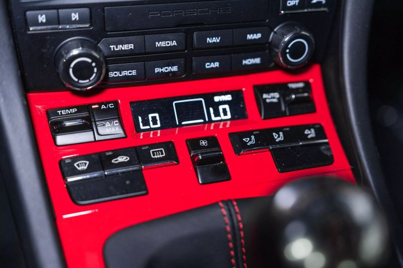 https://imagesdl.dealercenter.net/800/600/202506-103b439a6145468f9f387746a28c0743.jpg
